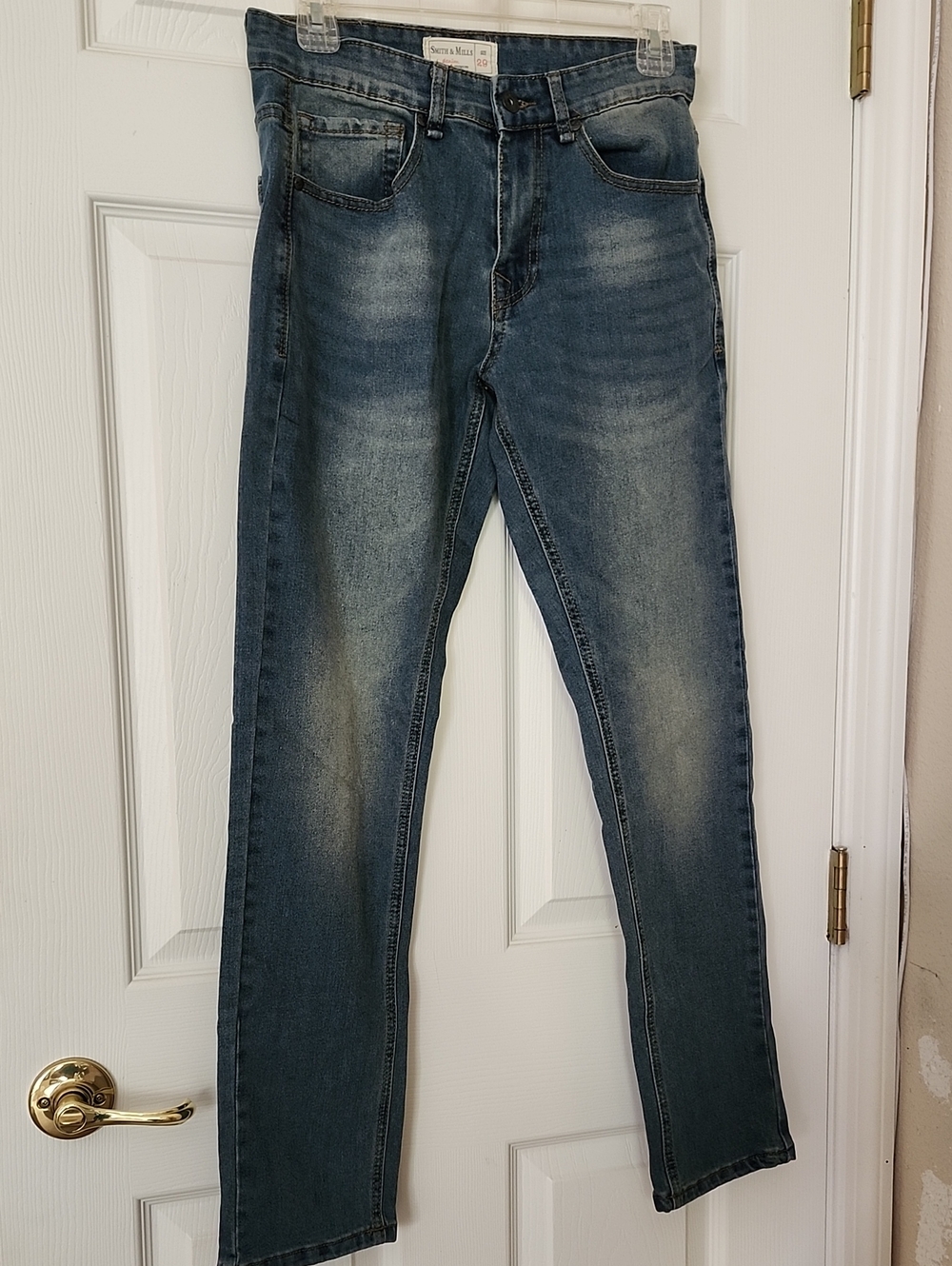 Slim Straight Men's Jeans in Faded Blue